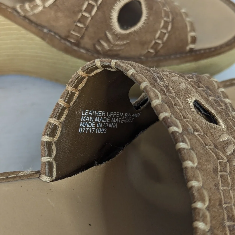 Vintage Xhilaration Y2K Chunky Leather Floral Faux Wood Slide Mules Sandals - 9 - Picture 3 of 9